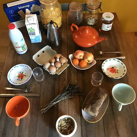 Couette-café Au Calme 3*