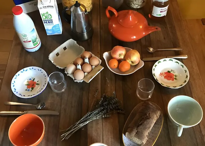 Couette-café Au Calme 3*